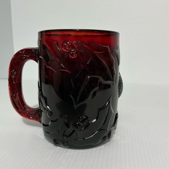 Arcoroc Ruby Red Santa Holly Glass Mug Made in France - Picture 2 of 4
